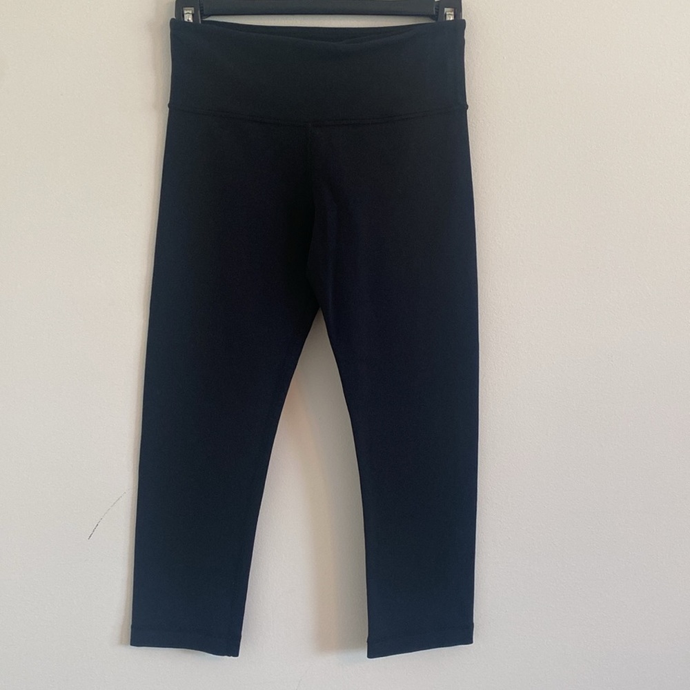 Lululemon Black Capri Legging Pant Size 4